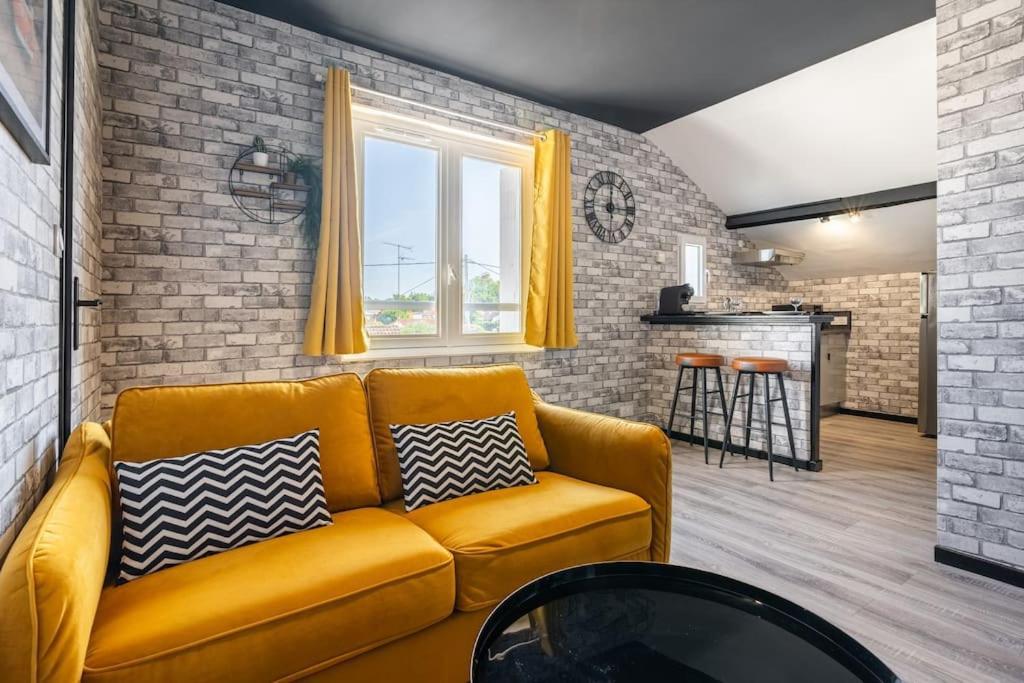 Apartment La Factory, De ! *